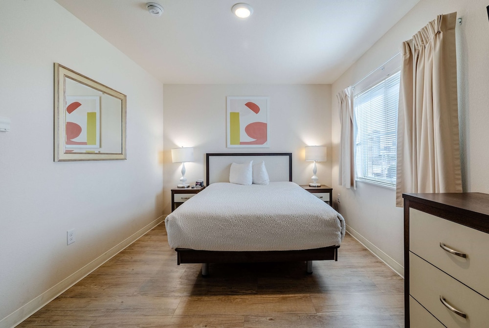 Suite, 3 Bedrooms photo 1