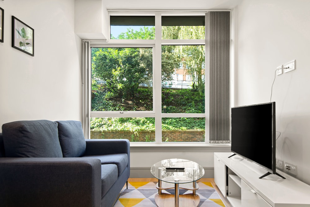 Apartment photo 1