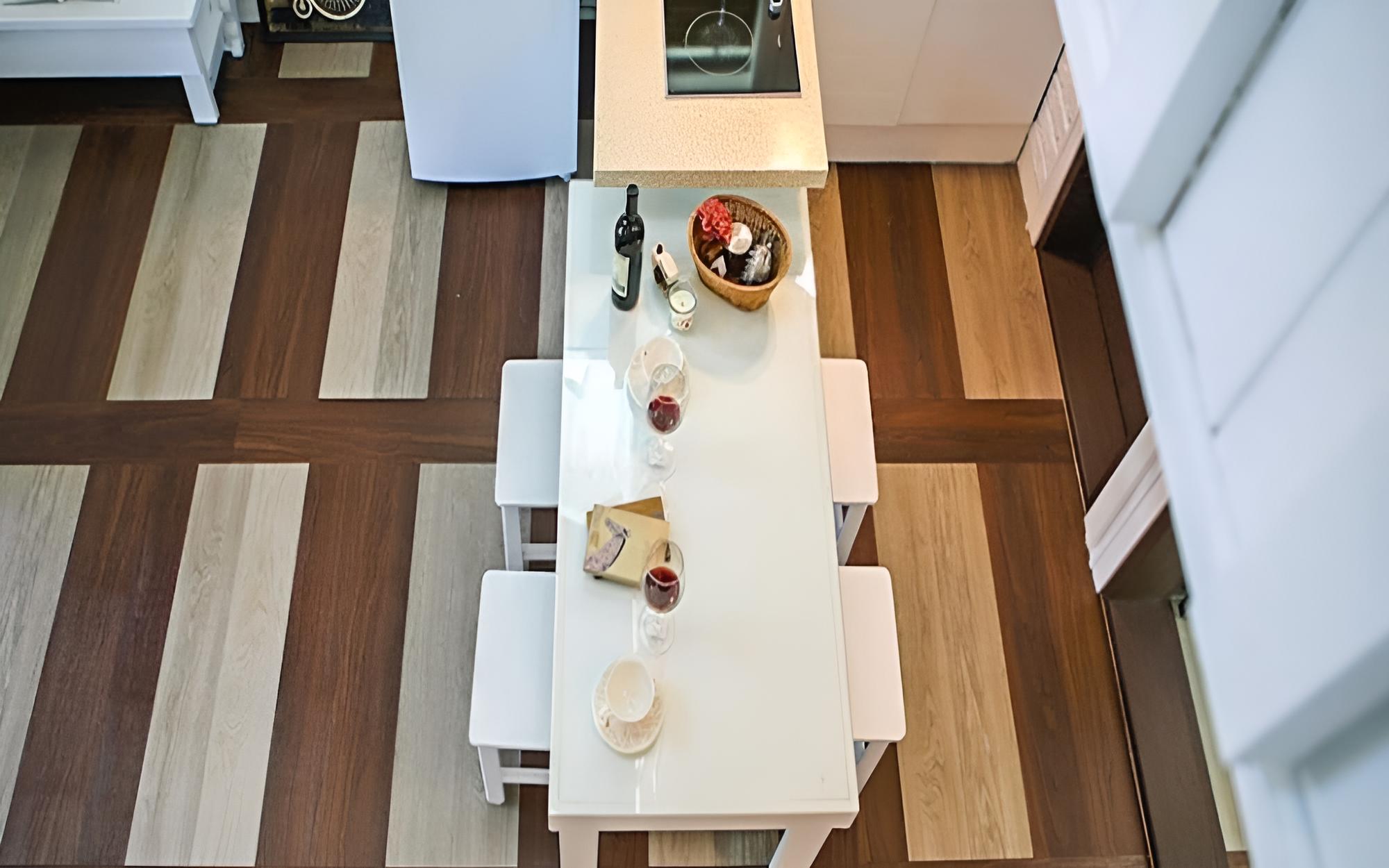 Room (Helios (Duplex)) - Photo 2
