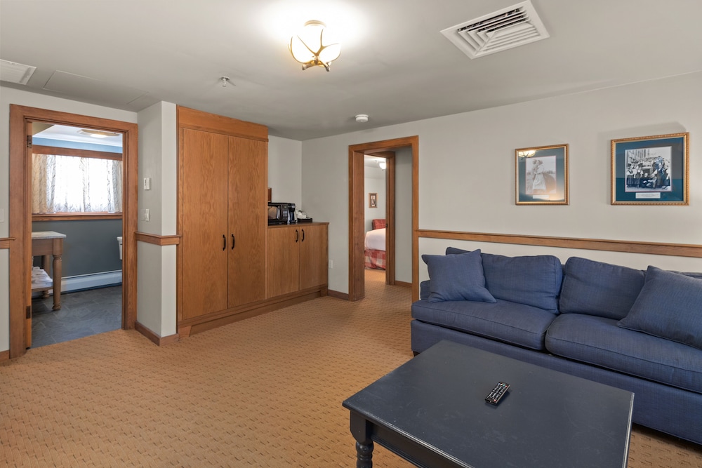 Alpine Suite photo 3