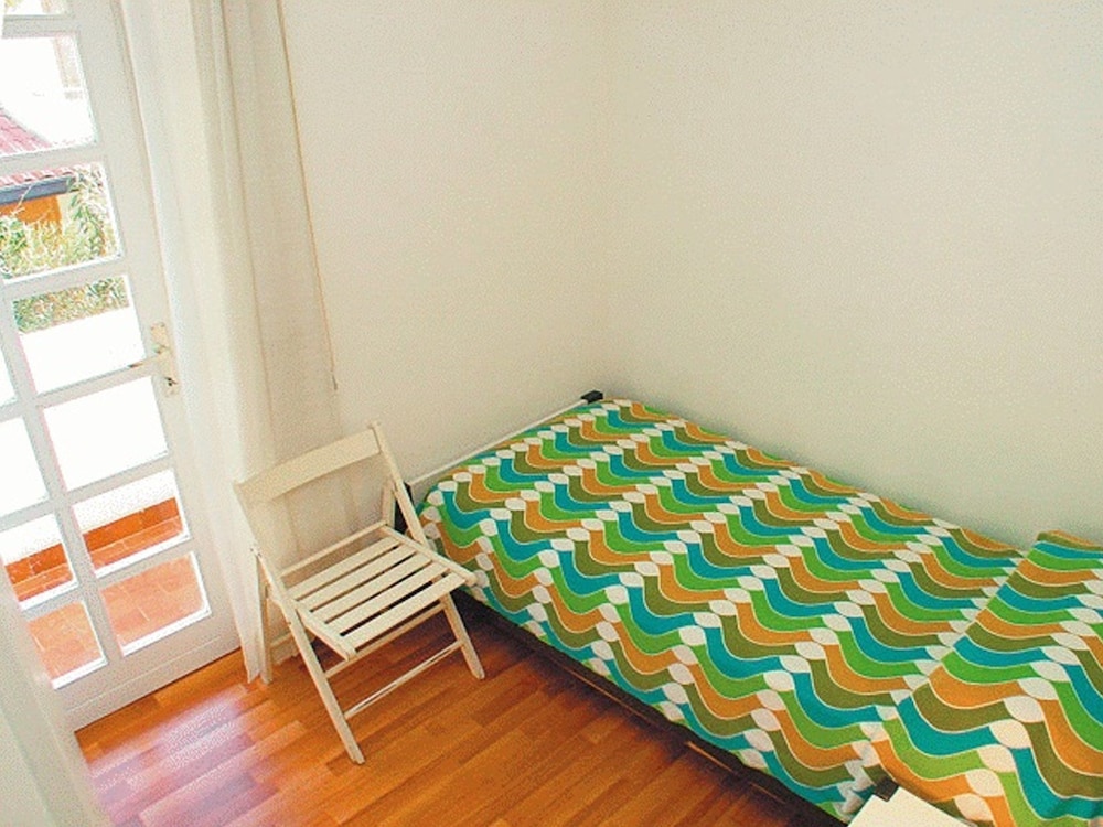 Comfort Villa, 3 Bedrooms, Hot Tub (royD)