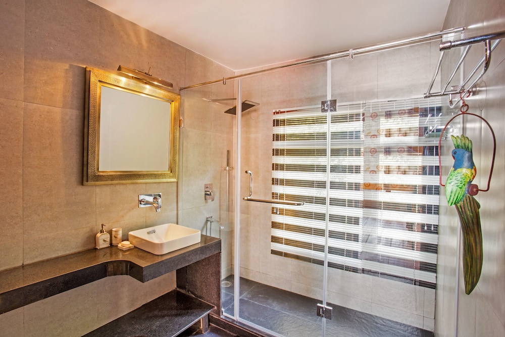 Luxury Double Or Twin Room, Multiple Beds, Non Smoking photo 3
