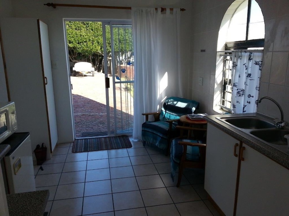 Standard Double Room, 1 Bedroom, Non Smoking photo 2