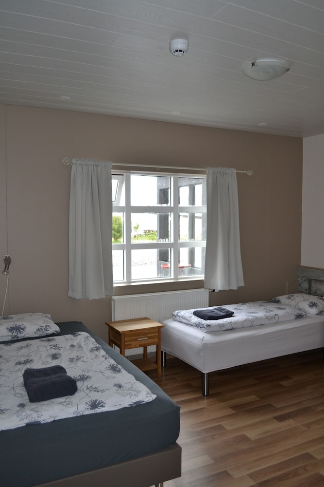 Triple Room, Shared Bathroom photo 3