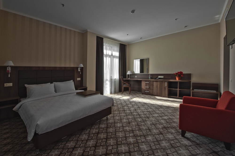 Superior Room, 1 King Bed