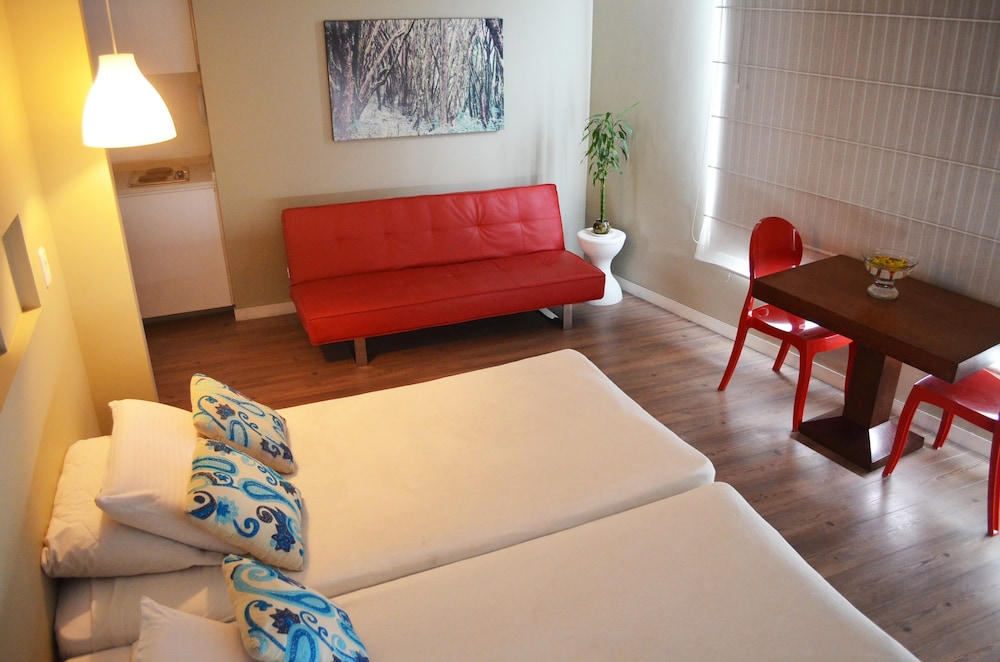 Triple Room photo 2
