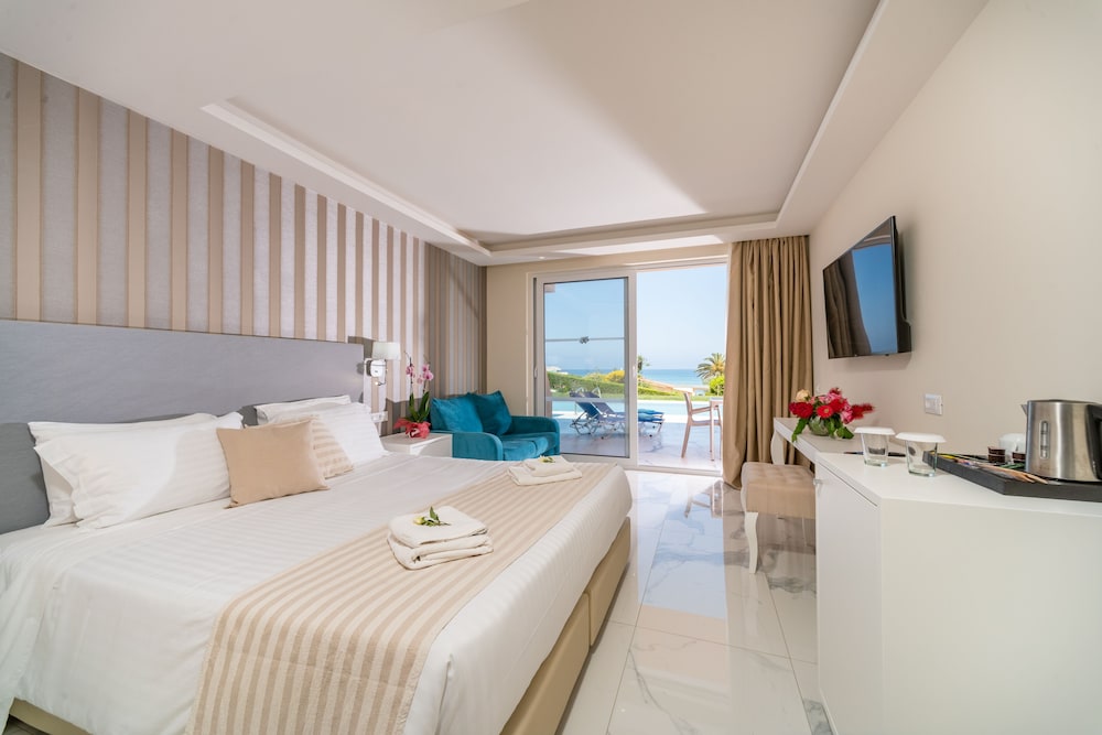 Double Room, Pool Access (Swim-Up)