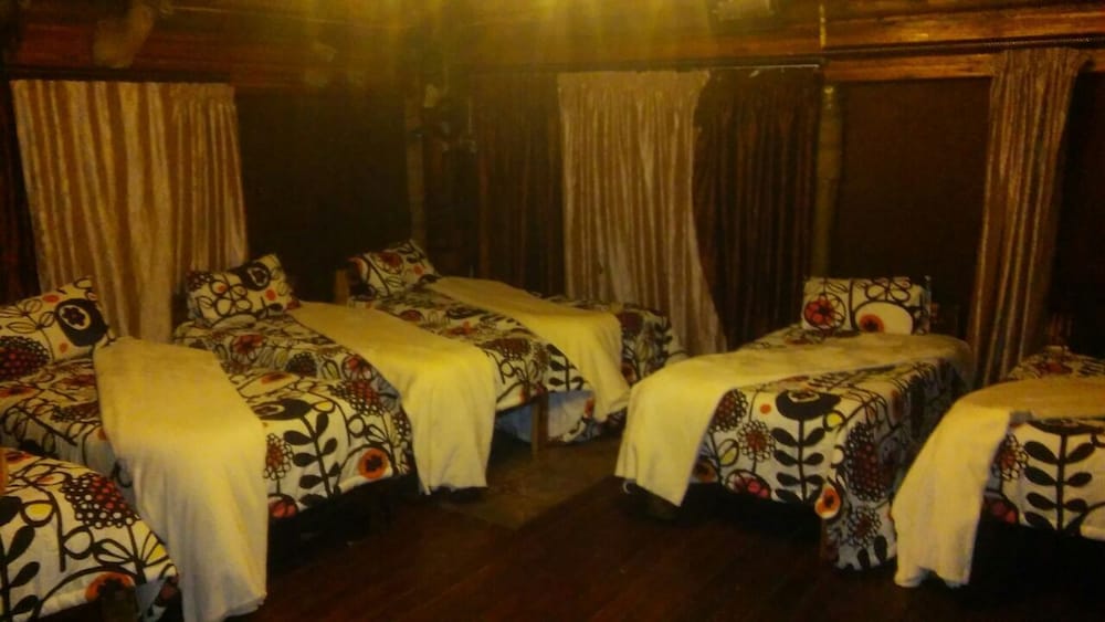 Room 7: Unit-suite (5 sleeper) photo 3