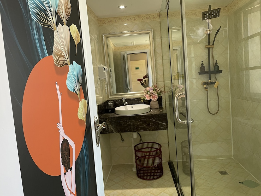 Deluxe Double or Twin Room photo 3