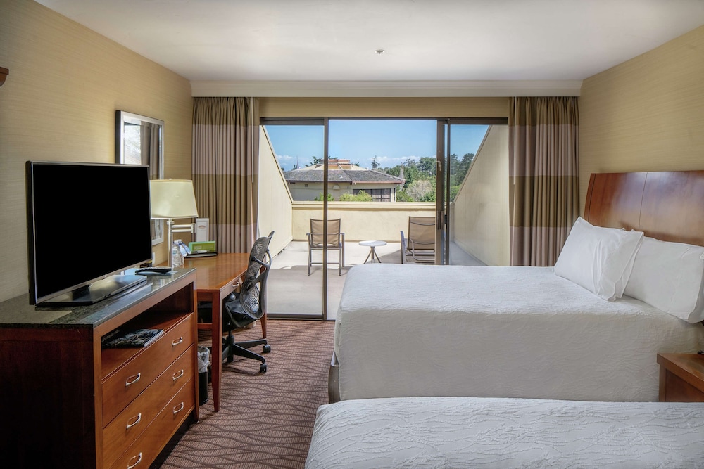 Room, 2 Queen Beds, Patio - Photo 2