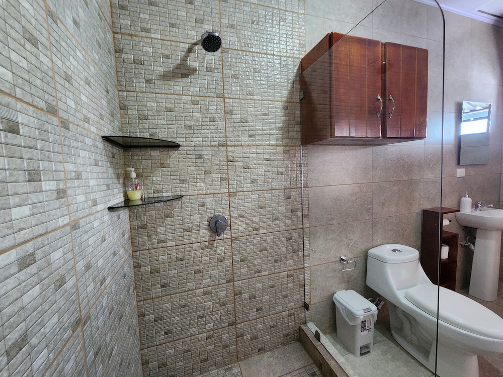 Deluxe Triple Room photo 2