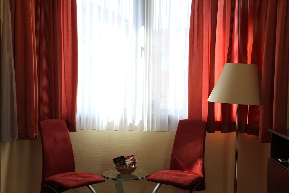Double Room - Photo 8
