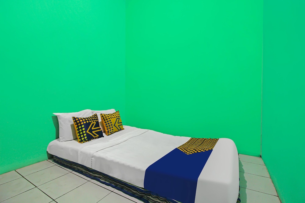Basic Double Room photo 3