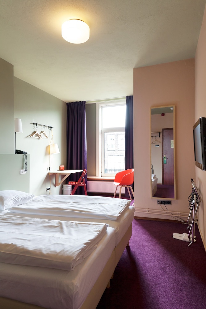 Standard Double or Twin Room photo 2