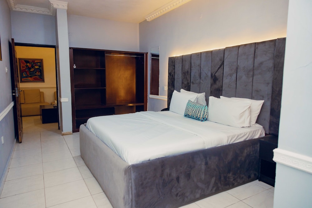 Two Bedroom Suite photo 2