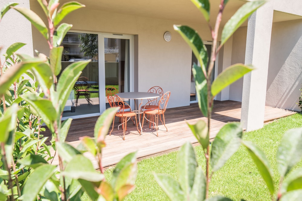 Family Suite, Garden View photo 3
