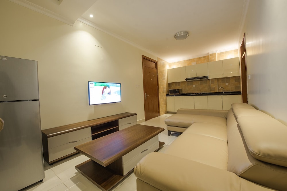 Apartment, 2 Bedrooms - Photo 5