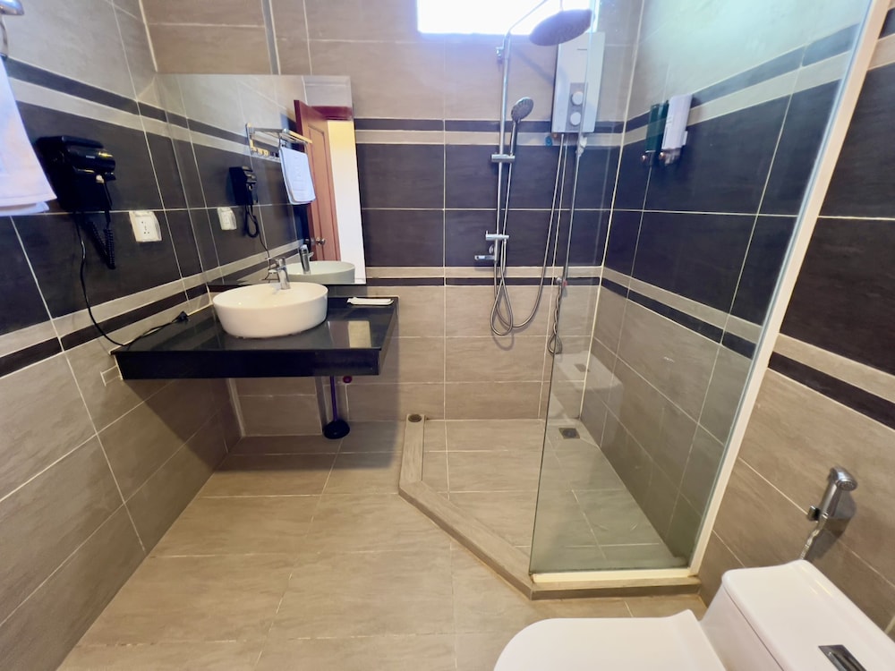 Deluxe Double Room, 1 King Bed photo 3