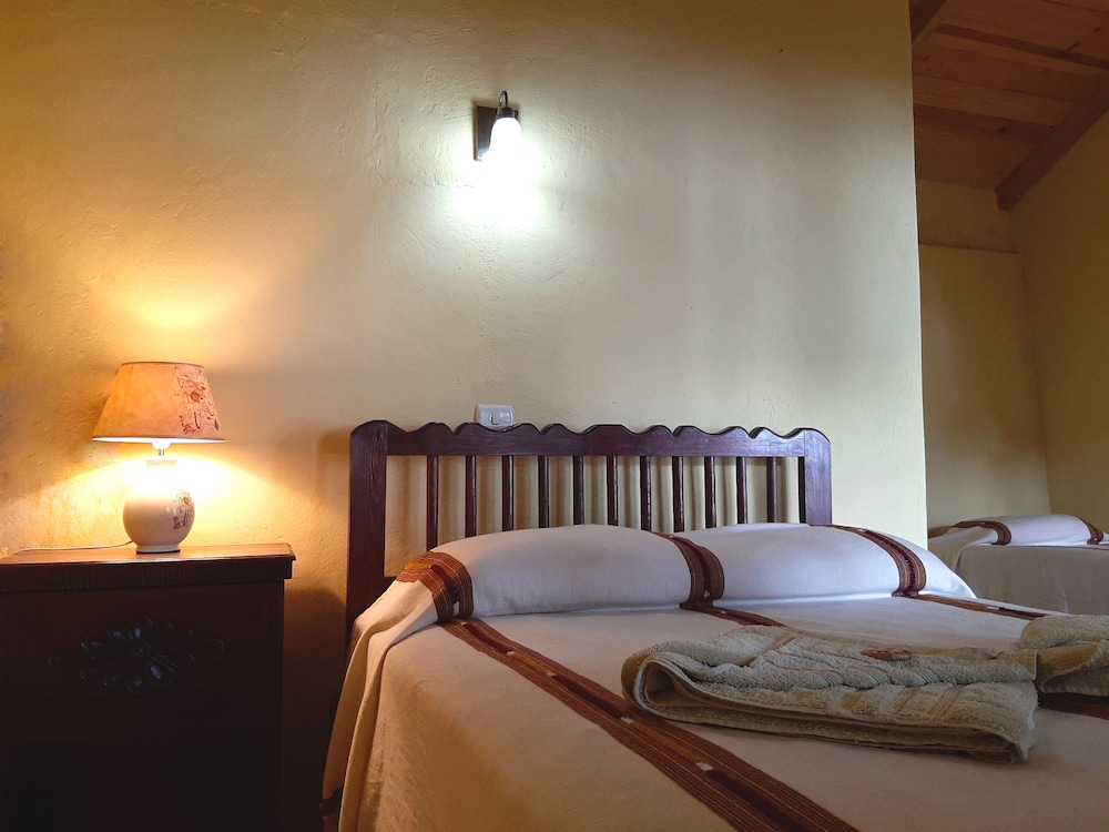 Standard Triple Room, Multiple Beds