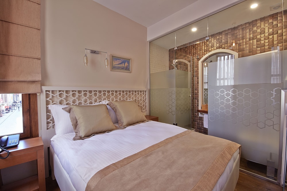 Comfort Room photo 2