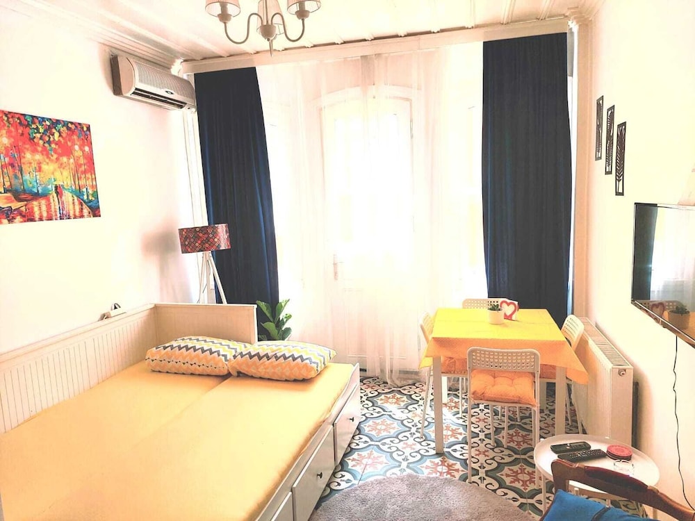 Deluxe Apartment photo 3