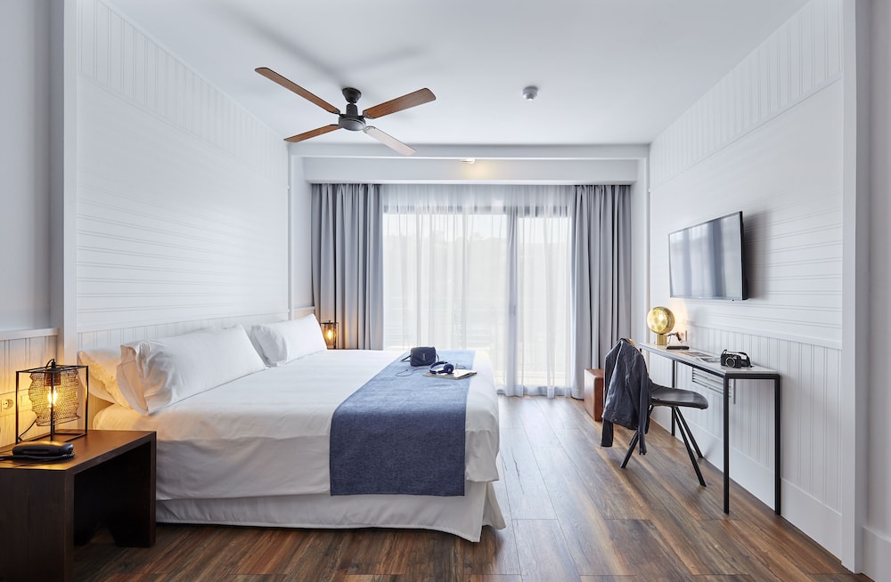 Superior Double or Twin Room (Access to Avana Rooftop) - Photo 4