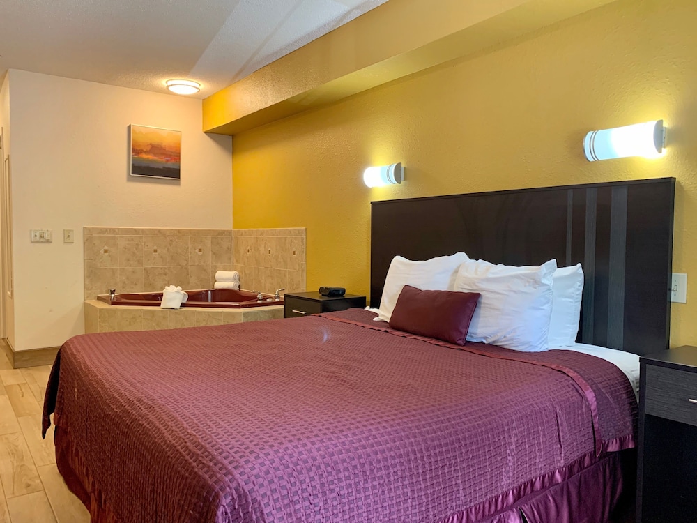 King Jacuzzi Room - Photo 1