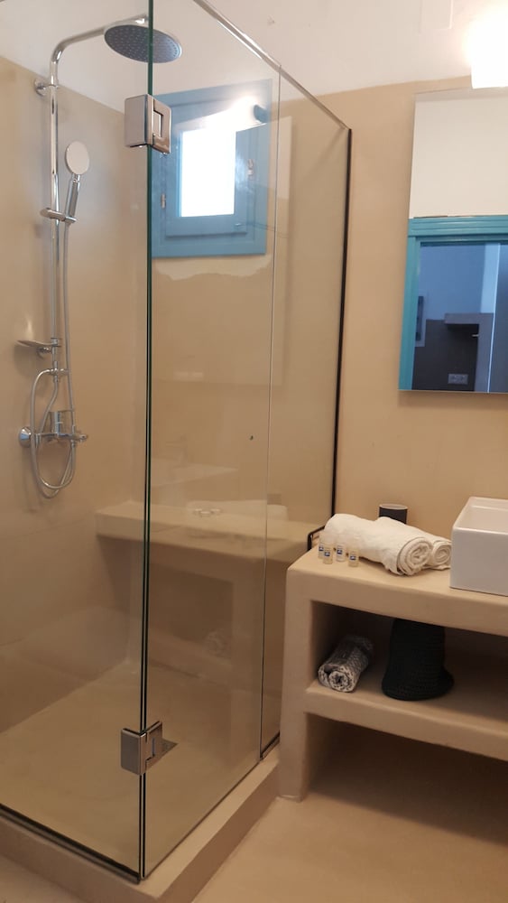 Elite Triple Room, Sea View photo 2