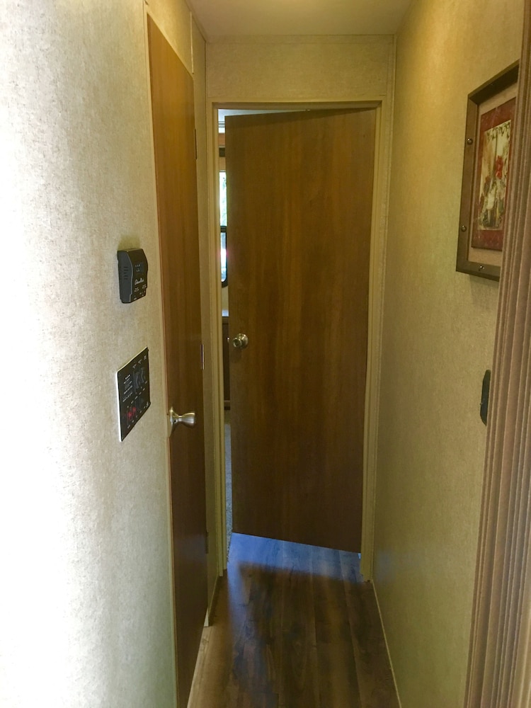Grand Mobile Home, 2 Bedrooms photo 3