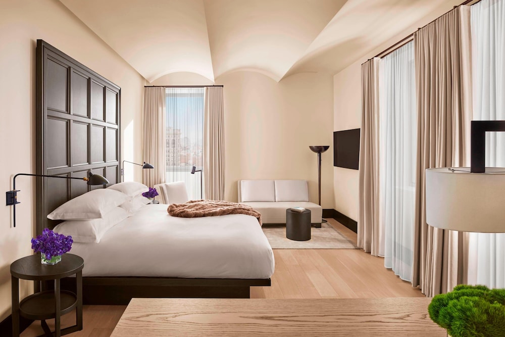 Studio, 1 King Bed (View)