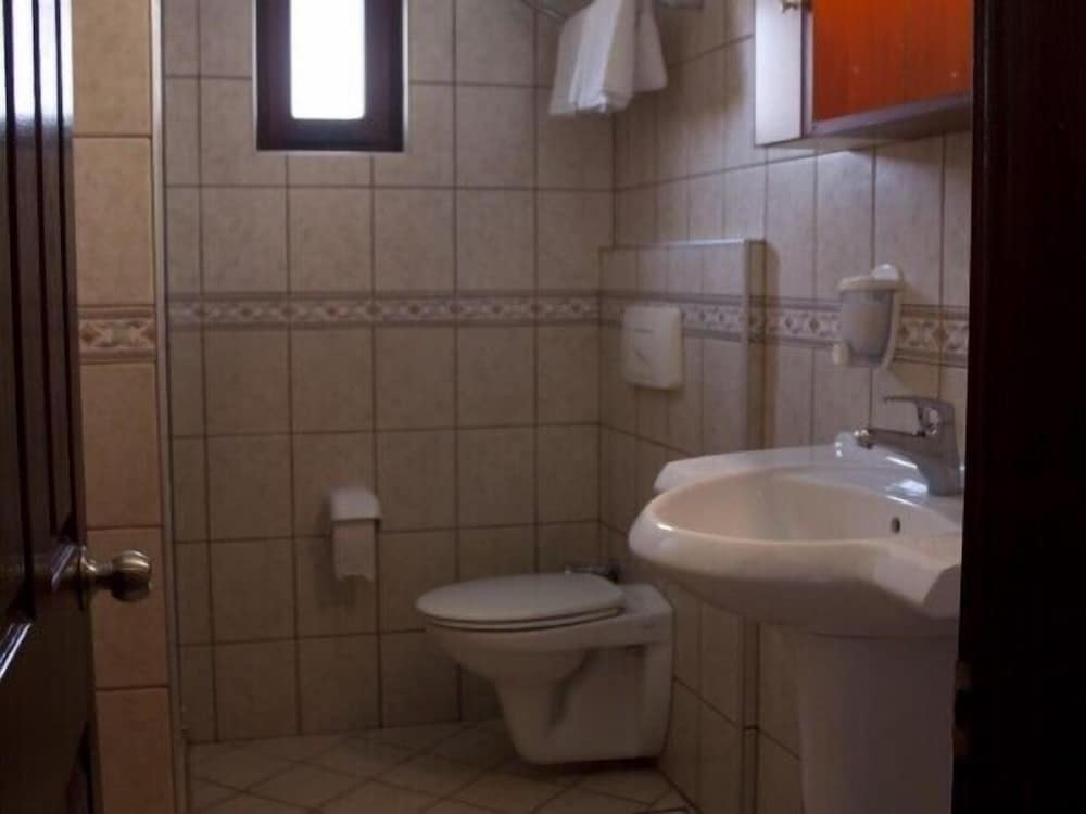 Standard Double Room Single Use photo 3