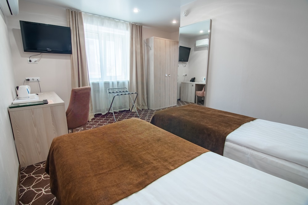 Standard Twin Room photo 2
