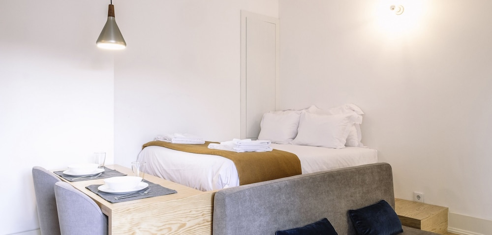 Apartment - Photo 2
