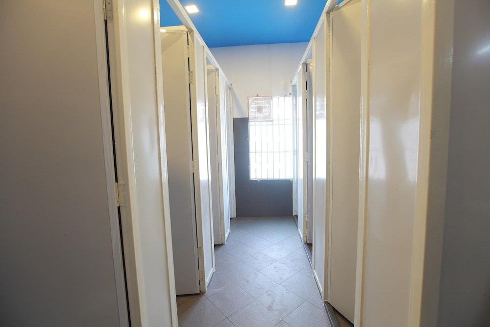 Economy Shared Dormitory, 1 Twin Bed photo 3