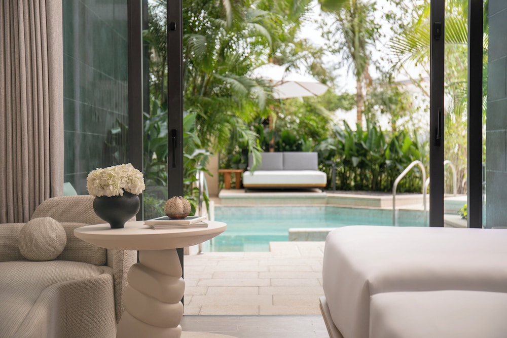 Suite, 1 Bedroom, Pool Access