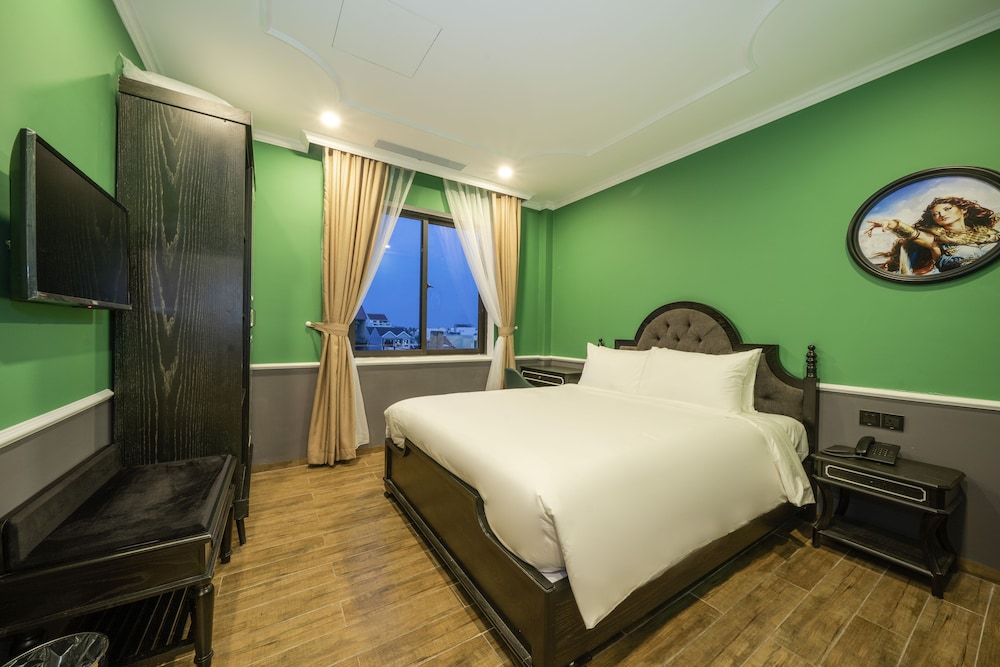 Two-Bedroom Apartment - Free Shuttle Car to Hoi An Old Town