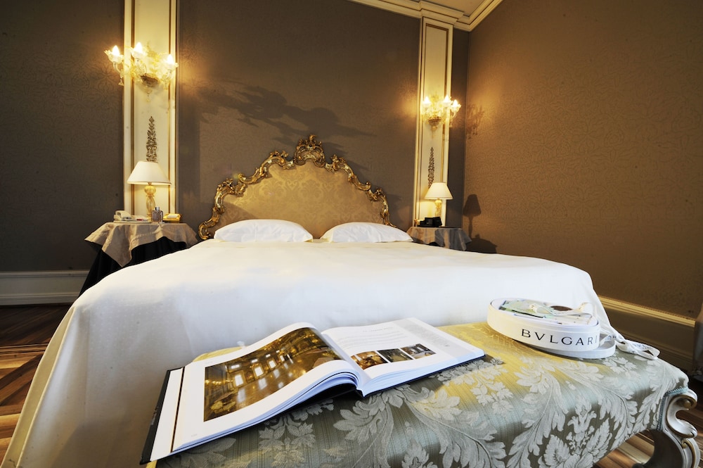 Available room
