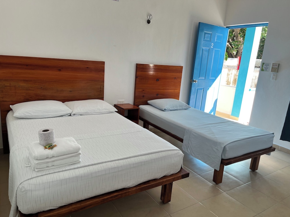 Basic Triple Room, Multiple Beds, Non Smoking, Ocean View photo 2