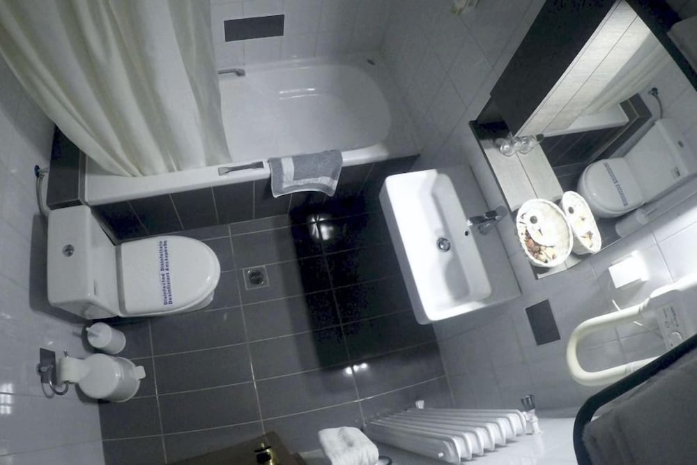 Triple Room - Photo 2