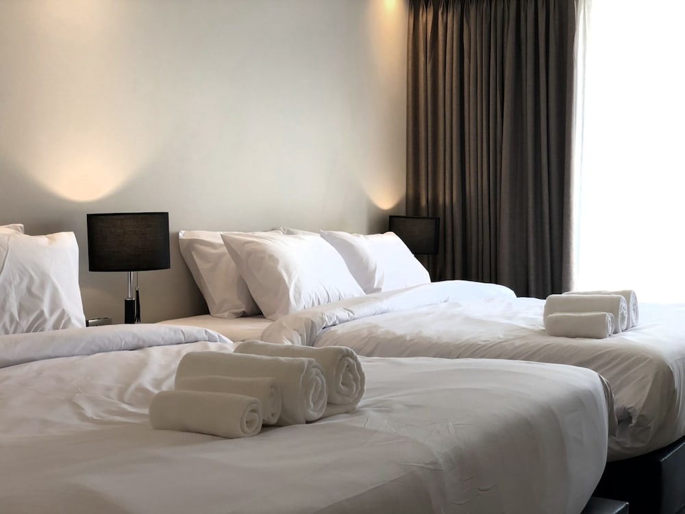 Quadruple Room - Photo 1