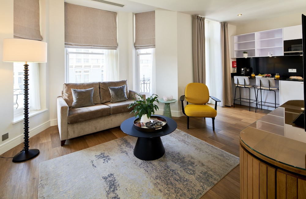 Superior One Bedroom Apartment photo 3