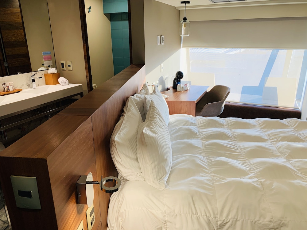 Superior Suite - Photo 2
