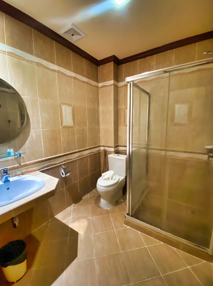 Deluxe Quadruple Room - Photo 3