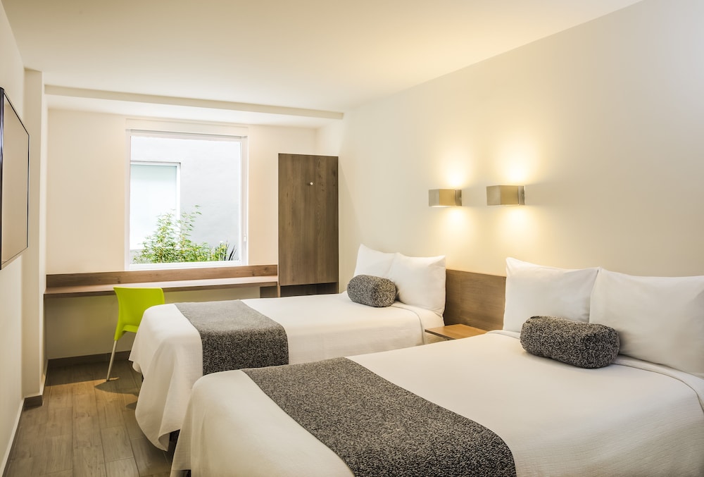Superior Room, 2 Double Beds, Non Smoking photo 2