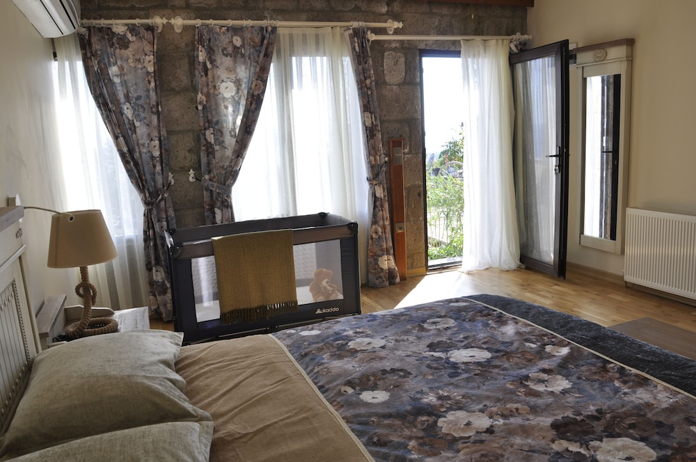 Family Triple Room, Sea View photo 3