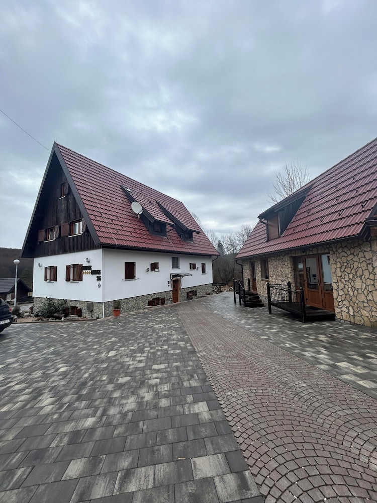 Family Quadruple Room, 2 Bedrooms, Air conditioning, Courtyard View photo 1