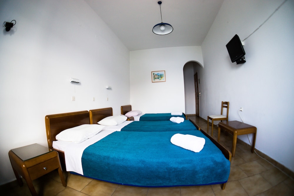 Standard Triple Room, Sea View photo 2