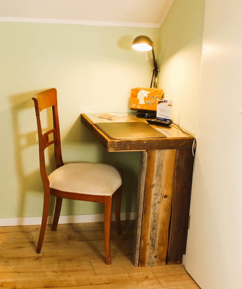 Standard Single Room photo 3