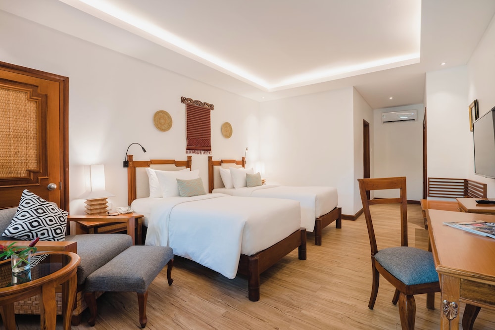 Deluxe Room - Photo 6
