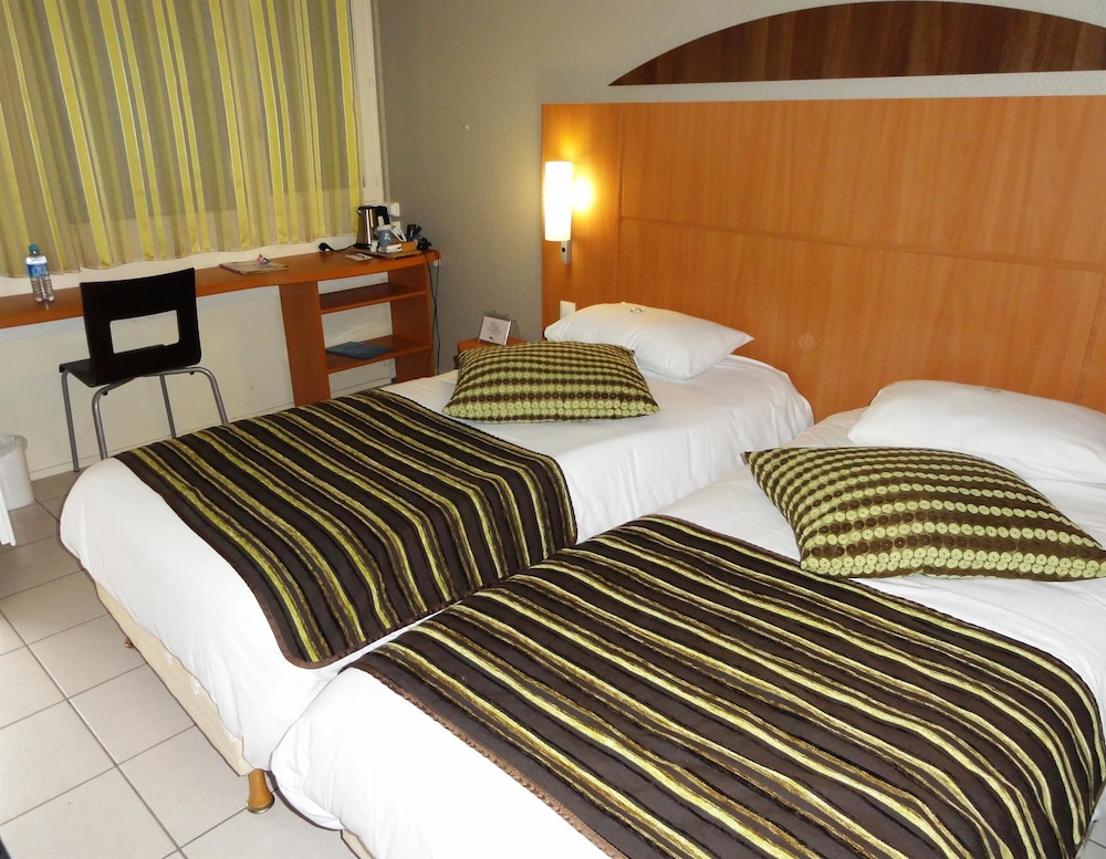 Superior Room, 2 Twin Beds - Photo 1